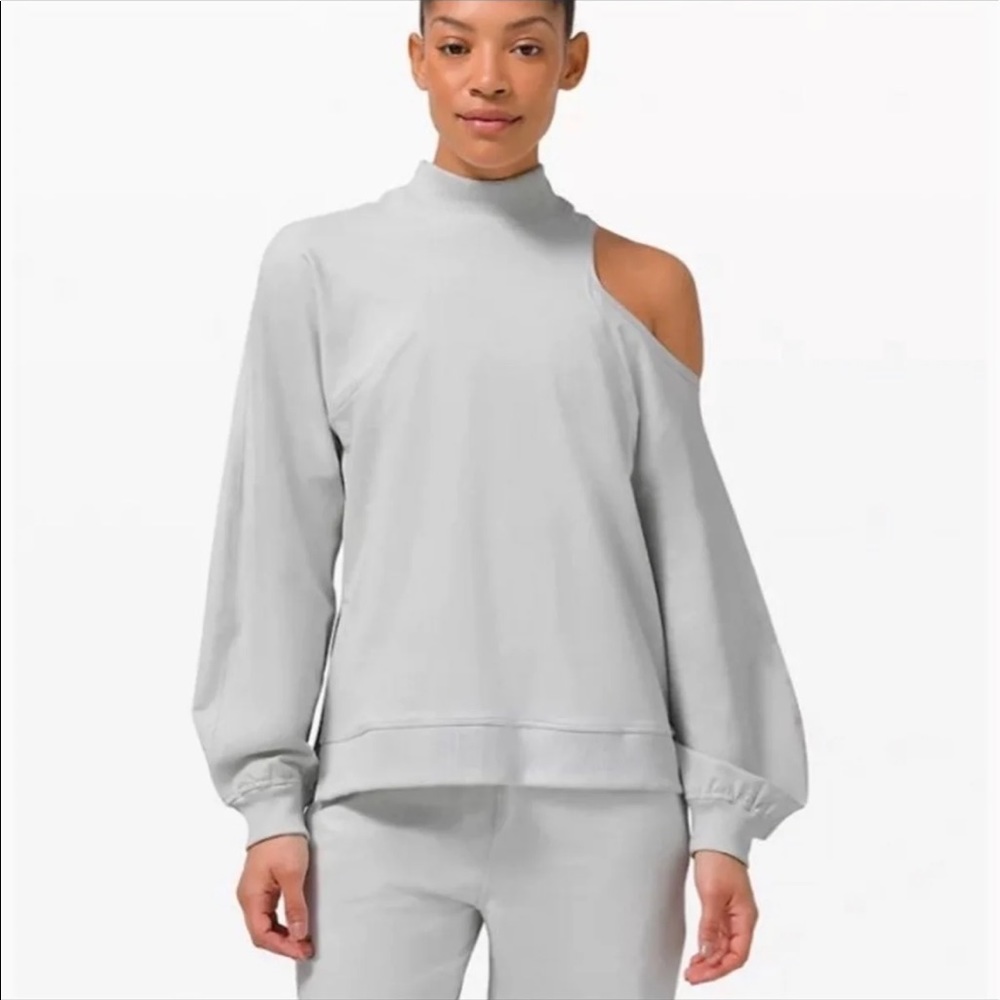 Lululemon sweatshirt